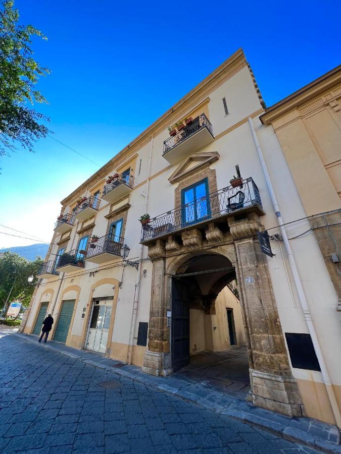 Cortile Umberto I Acomodação com café da manhã Cefalù Exterior foto