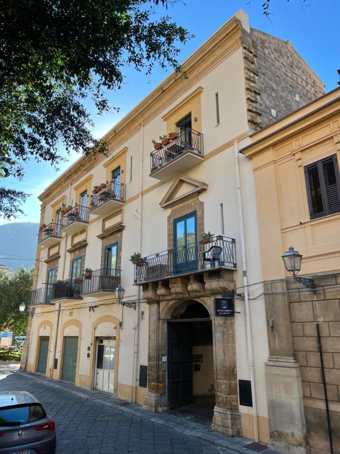 Cortile Umberto I Acomodação com café da manhã Cefalù Exterior foto